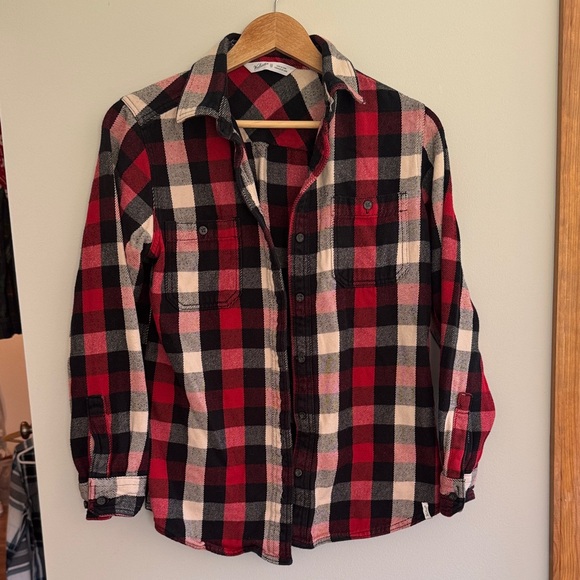 Men’s' Red and Black Vintage Woolrich Flannel Plaid Shirt - Picture 1 of 3